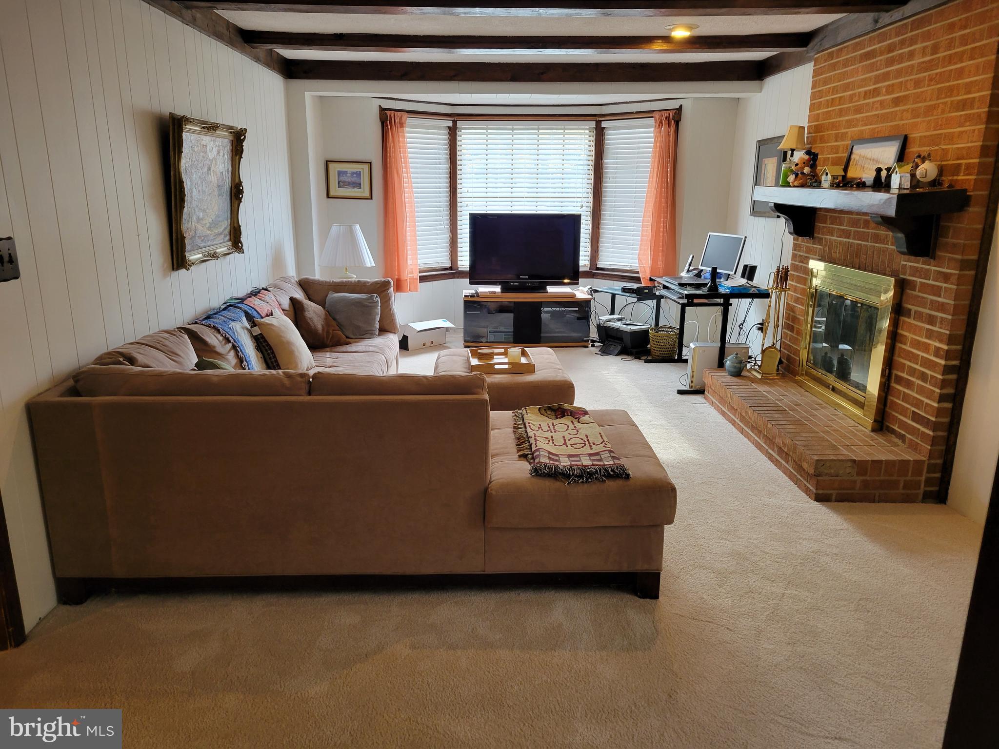 222 Middleton Road Waldorf, MD 20602 - Photo 7 of 26 Very Room Family Room with Fireplace