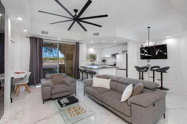 $625,000 | 8245 East Bell Road, Unit 150, Scottsdale, AZ 85260