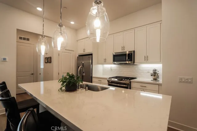 $895,000 | 1682 Lexington Lane, San Pedro, CA 90732