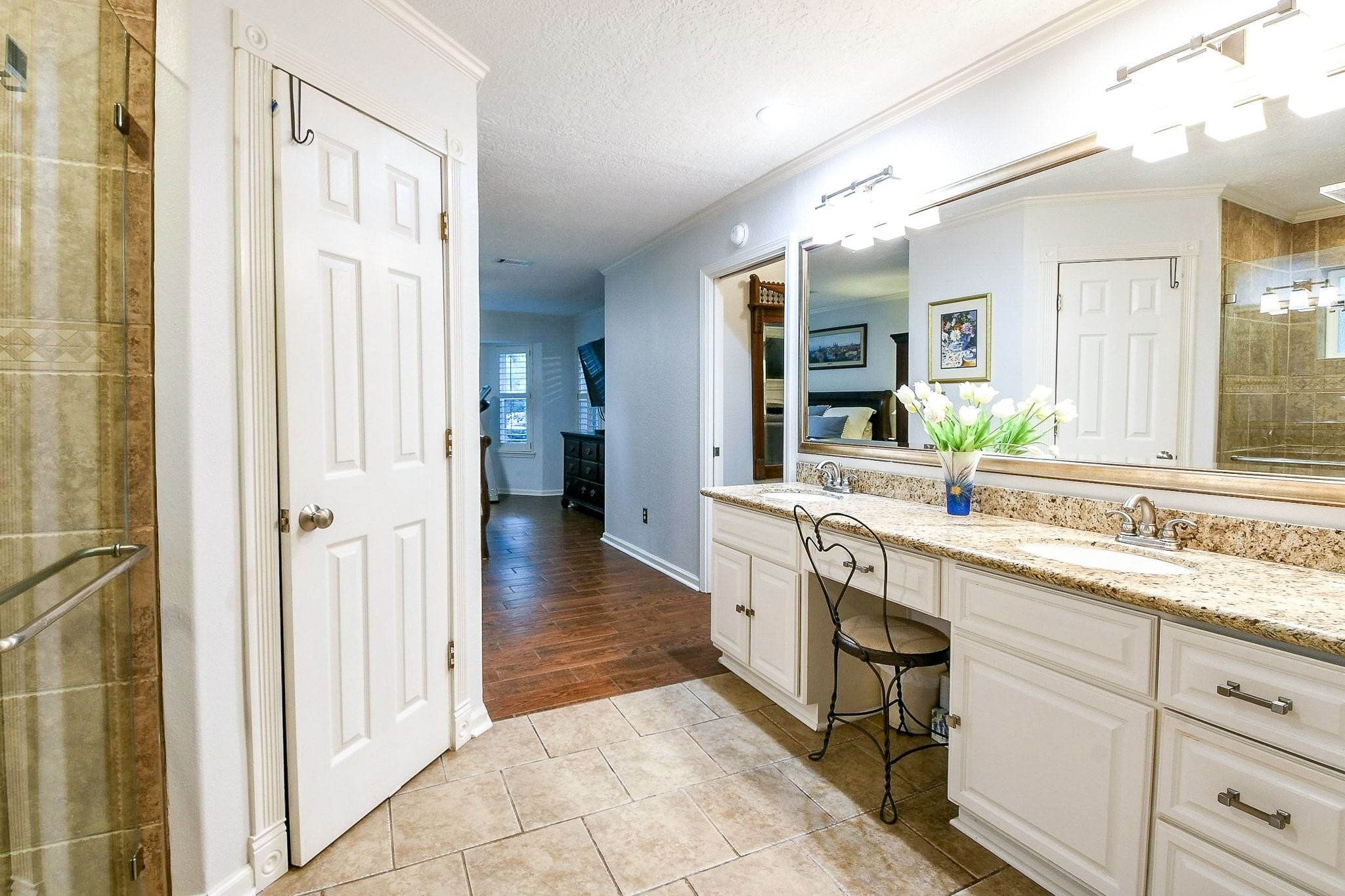 6607 Misty Springs Lane Spring, TX 77379 - Photo 14 of 31 Experience the seamless flow between the rooms, enhancing spaciousness and connectivity.