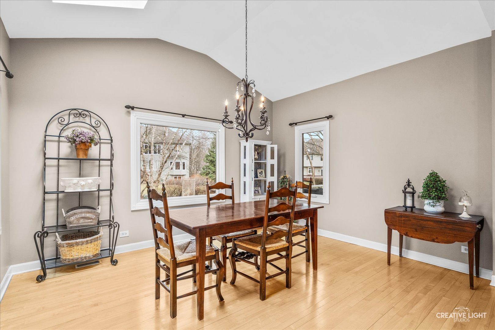 4204 Falkner Drive Naperville, IL 60564 - Photo 13 of 50