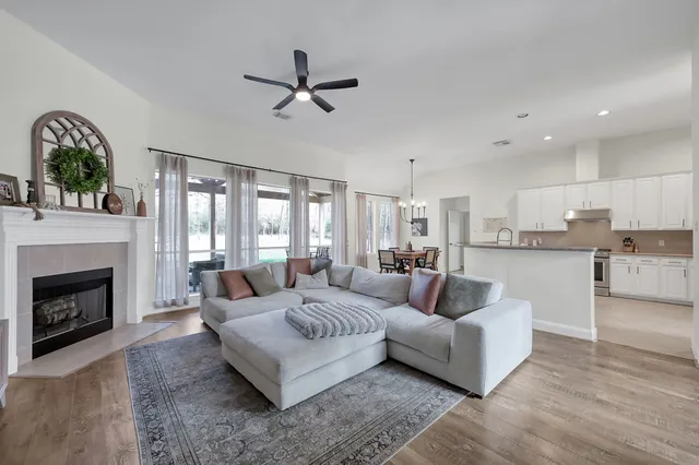 $525,000 | 11353 Grand Harbor Boulevard, Montgomery, TX 77356