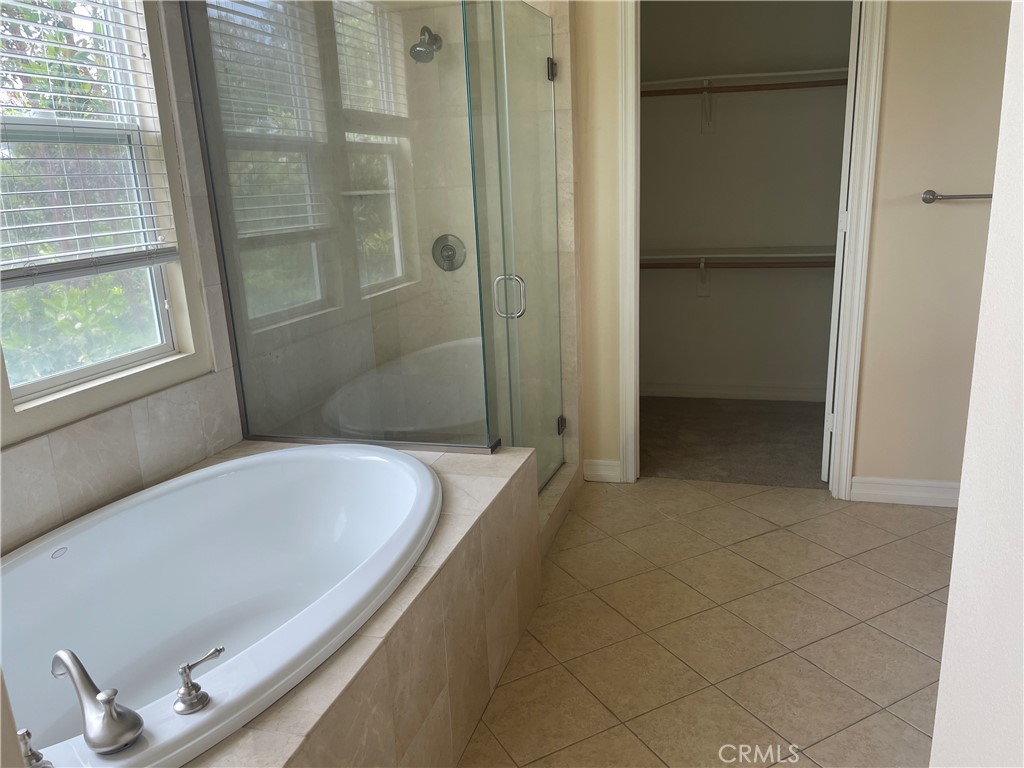 2100 Canyon Circle Costa Mesa, CA 92627 - Photo 13 of 29