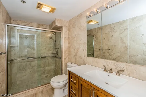 $425,000 | 10 Smith Manor Boulevard, Unit 121, West Orange, NJ 07052
