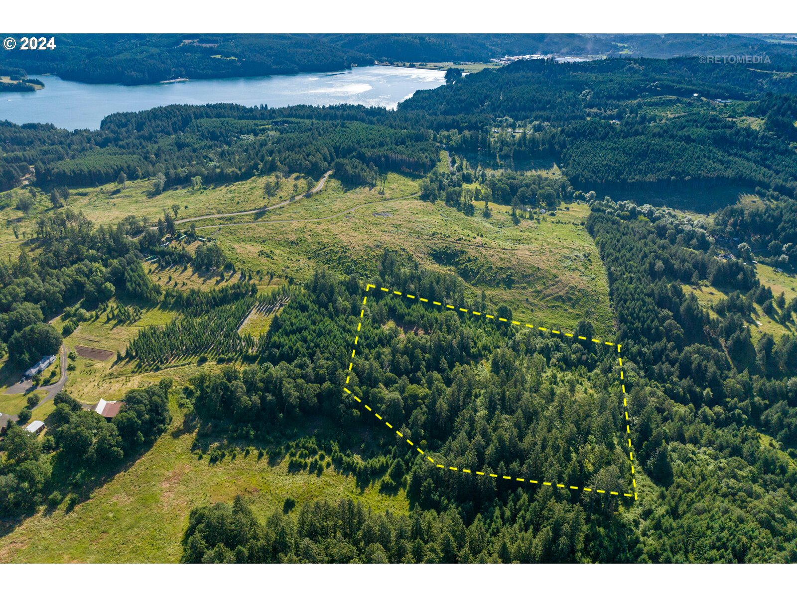 Roberts School Road Gaston, OR 97119 - Photo 7 of 37 a view of a lush green hillside and houses