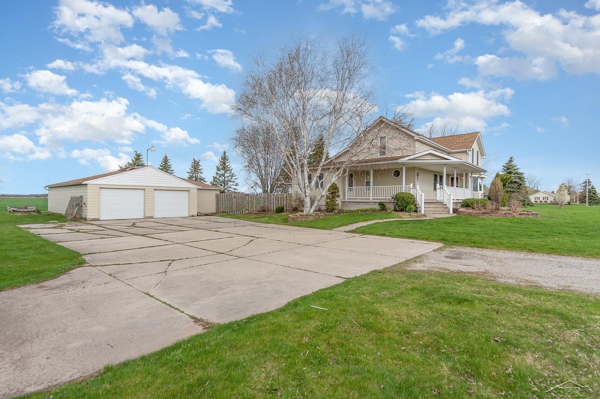 1826 South Garfield Road Auburn, MI 48611 - Photo 2 of 30 Gallery Image 2