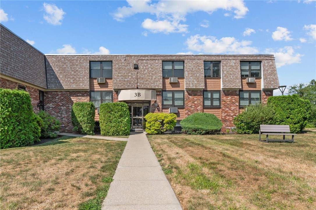 510 Child Street, Unit 305B Warren, RI 02885 - Photo 11 of 14