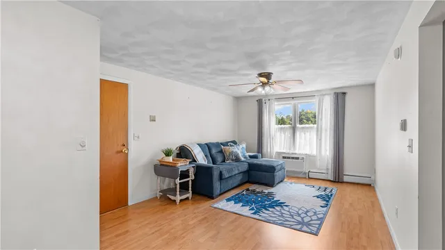 $170,000 | 510 Child Street, Unit 305B, Warren, RI 02885