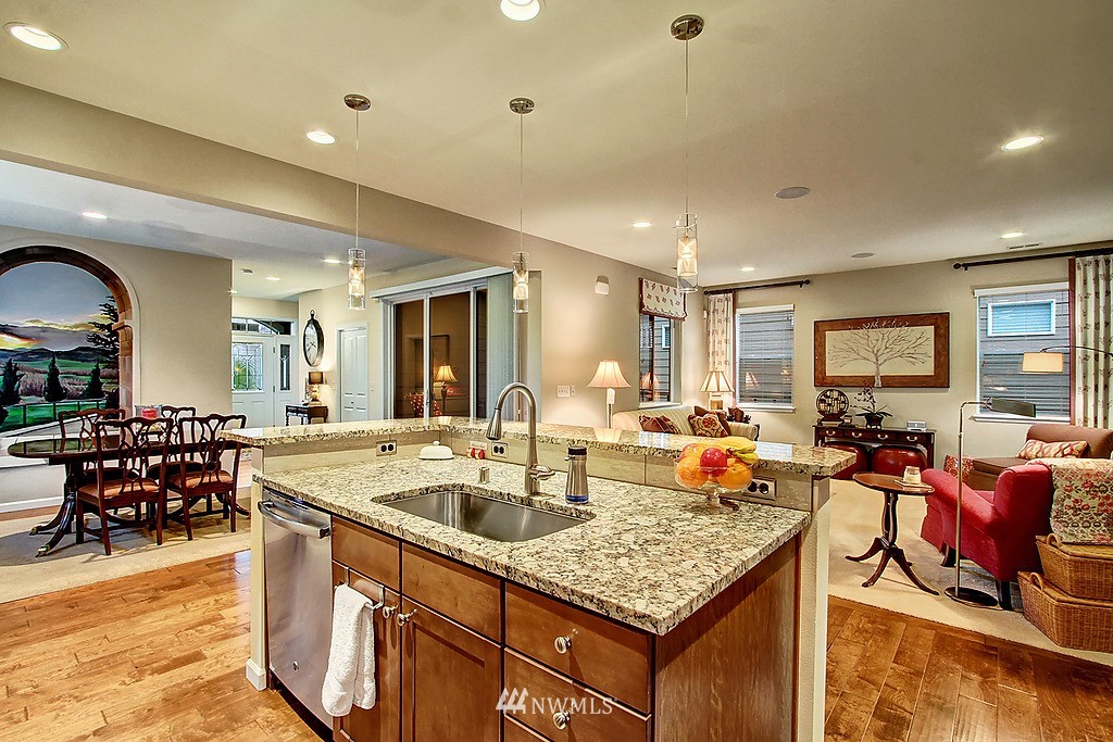 16201 Southeast 138th Place Renton, WA 98059 - Photo 2 of 22 Gallery Image 2