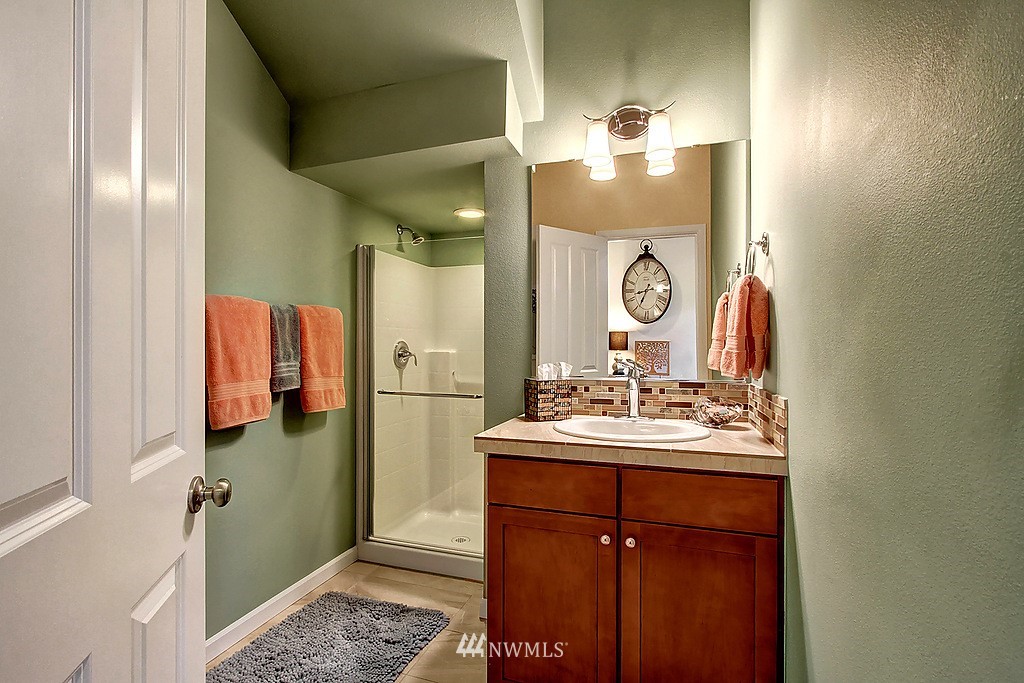 16201 Southeast 138th Place Renton, WA 98059 - Photo 12 of 22 Gallery Image 12