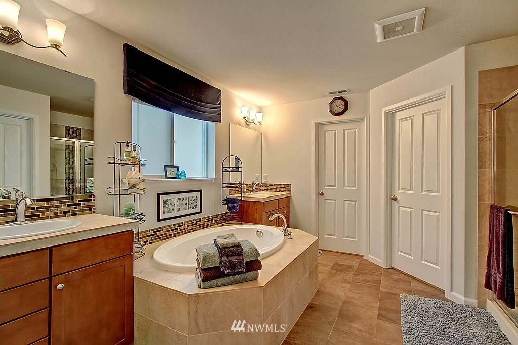 16201 Southeast 138th Place Renton, WA 98059 - Photo 15 of 22 Gallery Image 15