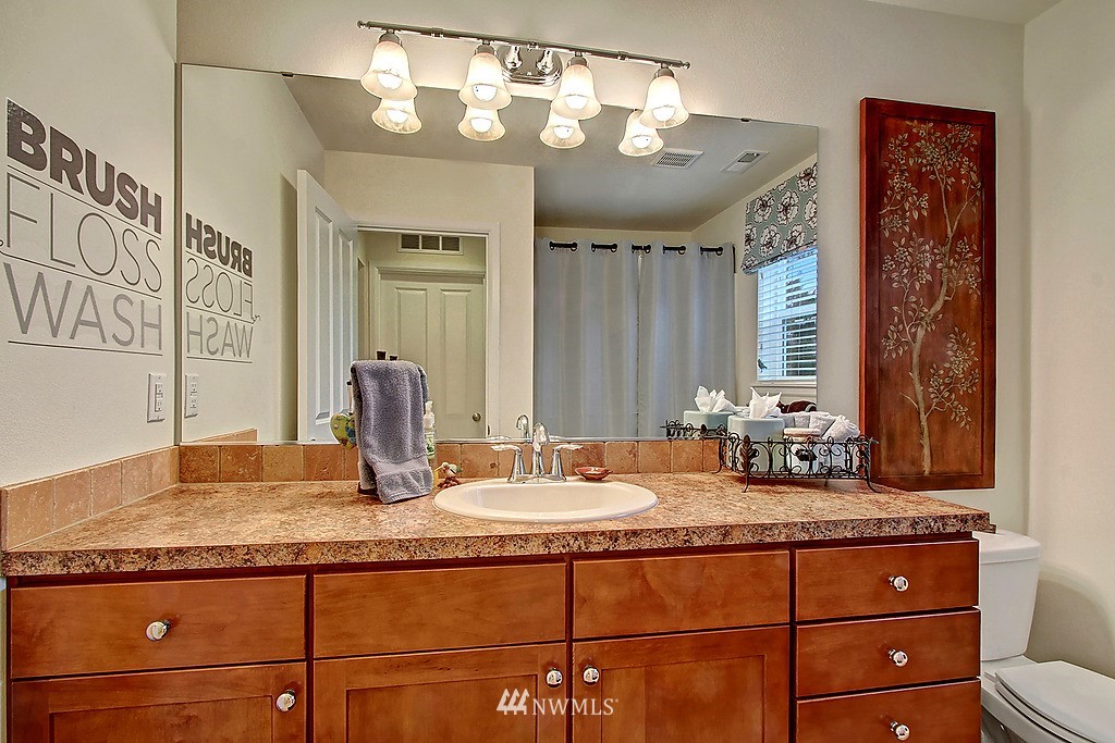 16201 Southeast 138th Place Renton, WA 98059 - Photo 20 of 22 Gallery Image 20