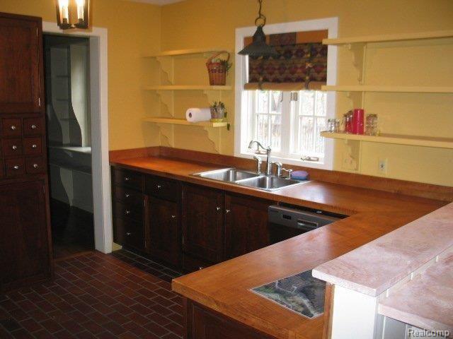 3941 Brighton Road Howell, MI 48843 - Photo 15 of 25 Kitchen