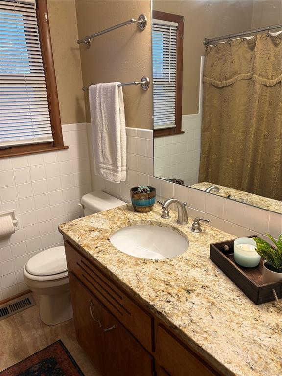 719 South Larson Avenue Chanute, KS 66720 - Photo 17 of 20