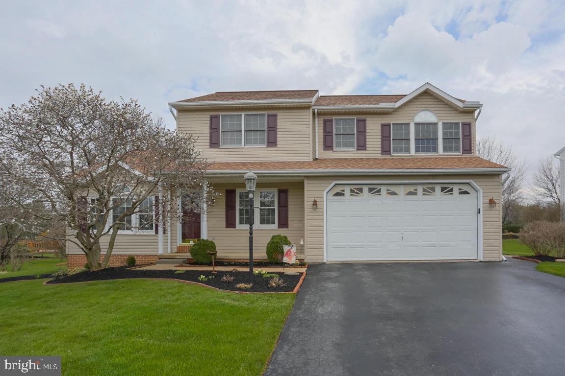 734 West 6th Street Lititz, PA 17543 - Photo 2 of 29