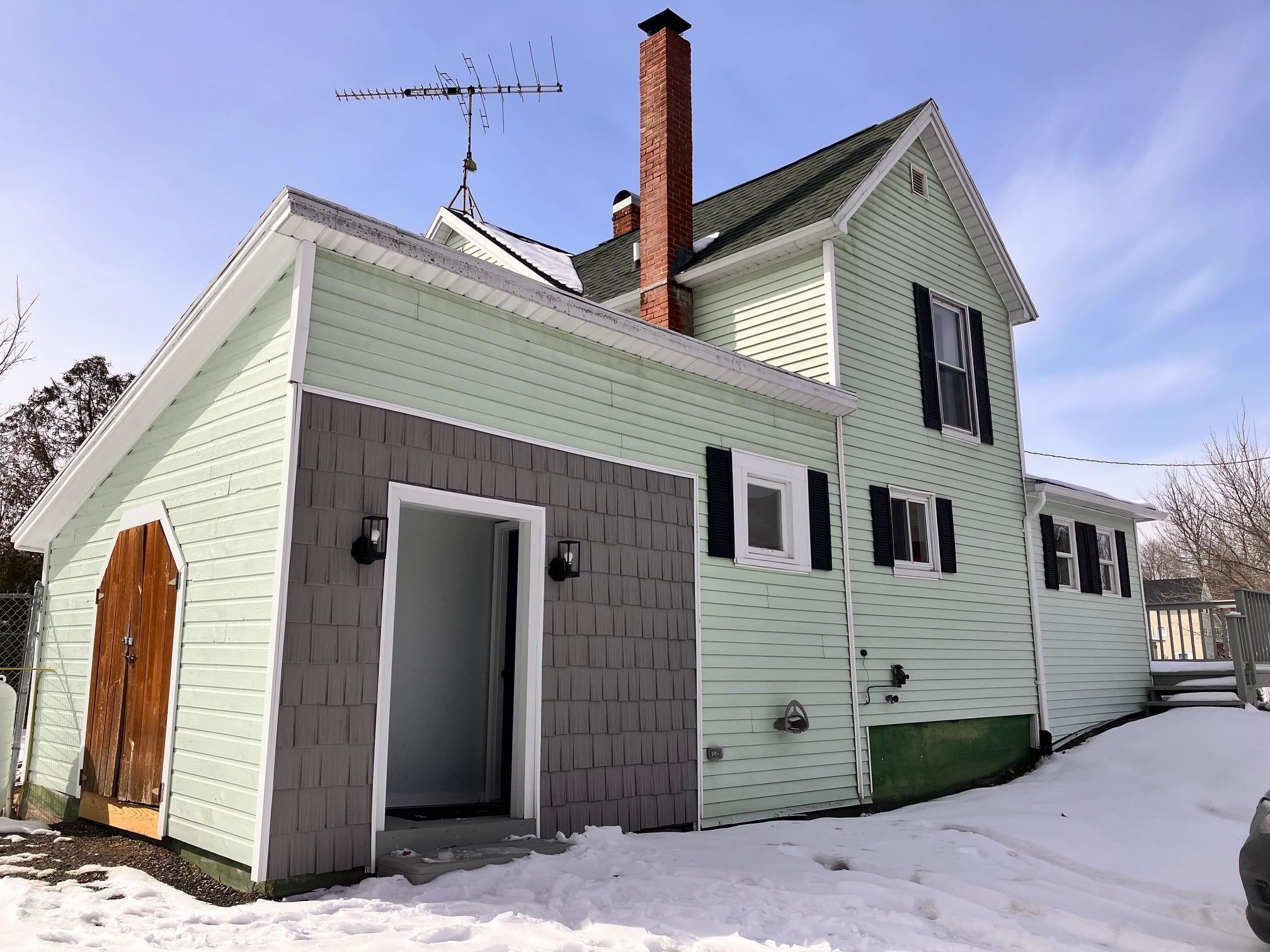 72 Nason Terrace Troy, VT 05859 - Photo 4 of 34