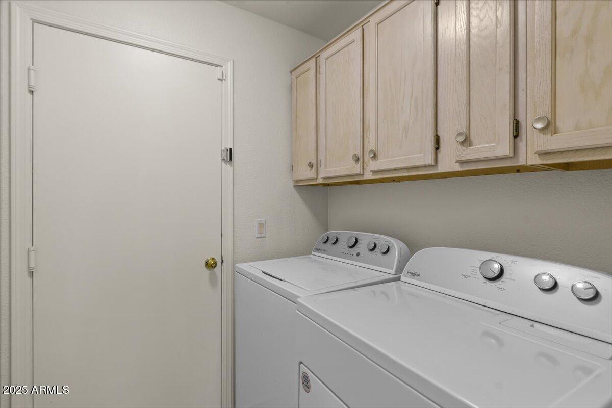 9163 West St John Road Peoria, AZ 85382 - Photo 29 of 38 a utility room with dryer and washer