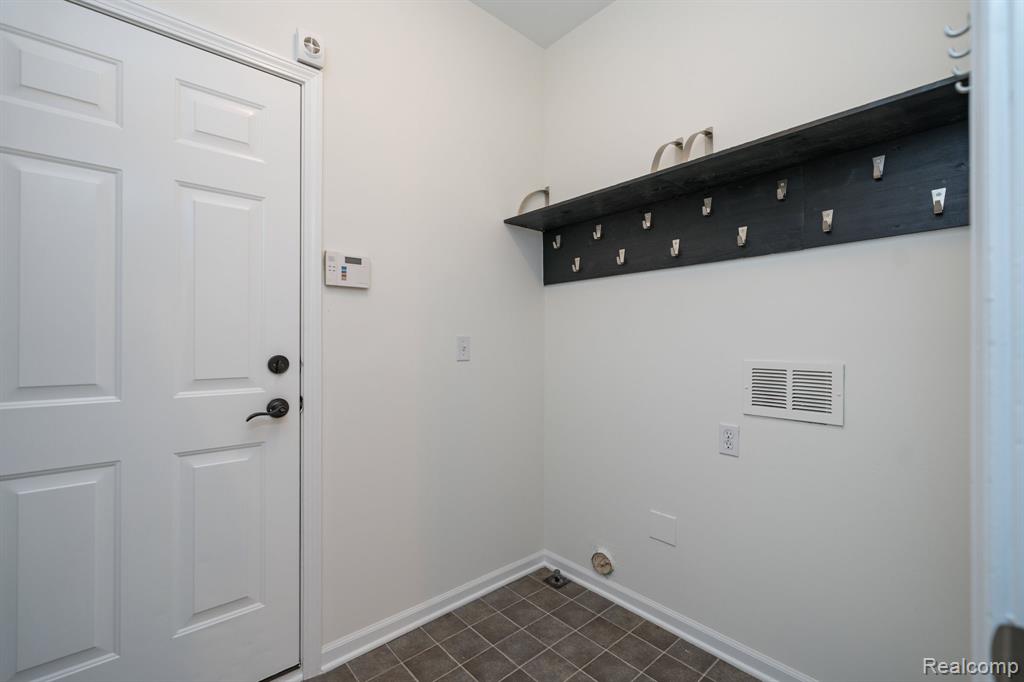 416 Otter Run Road Holly, MI 48442 - Photo 18 of 47 Gallery Image 18