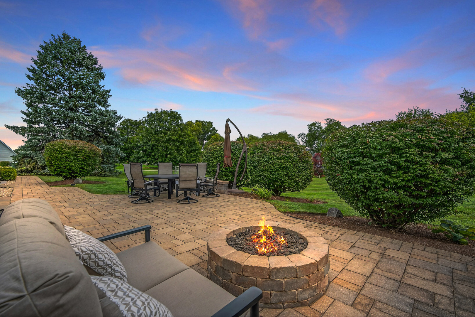 20633 North Primrose Court Deer Park, IL 60010 - Photo 35 of 43 a view of a backyard with sitting area and furniture