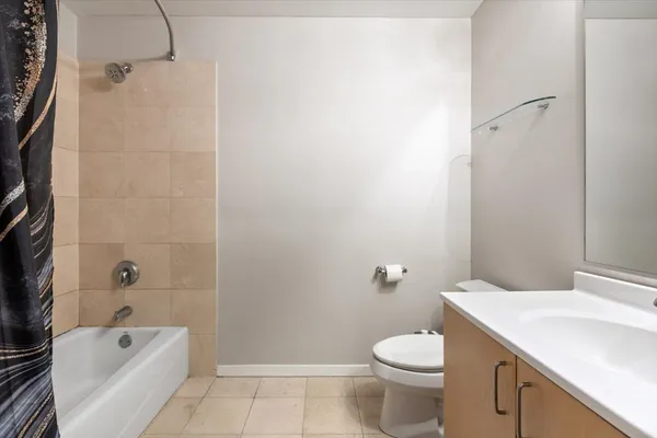 $320,000 | 600 North Kingsbury Street, Unit 1614, Chicago, IL 60654