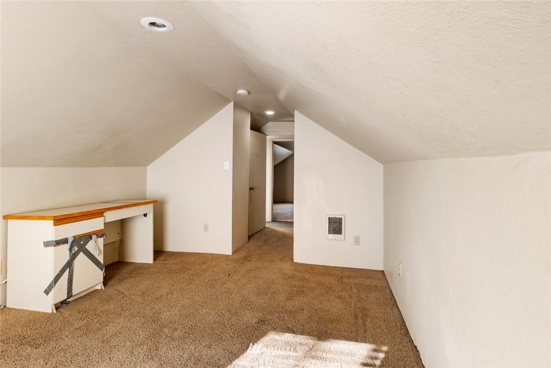 4915 Parker Road East Sumner, WA 98390 - Photo 22 of 25 Gallery Image 22