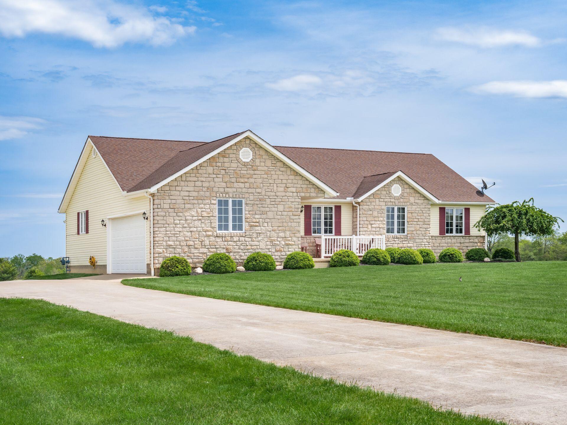 12540 Walker Road Ashville, OH 43103 - Photo 8 of 64 004_ Rd Ashville OH 43103 USA