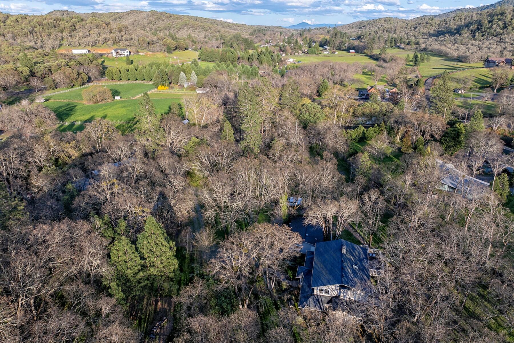 5617 Kane Creek Road Central Point, OR 97502 - Photo 2 of 45 batch_DJI_20240402183603_0036_D copy