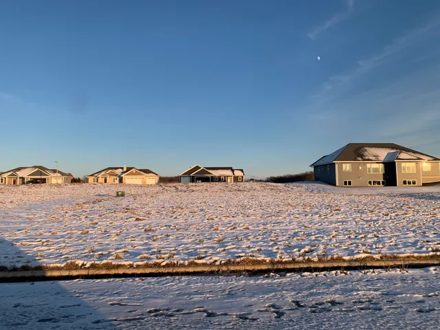 $27,900 | 1515 Woodcrest Street, Unit LT29, Howards Grove, WI 53083