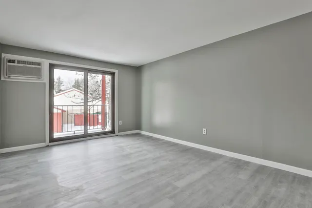 $155,000 | 12 East Side Drive, Unit 12, Concord, NH 03301