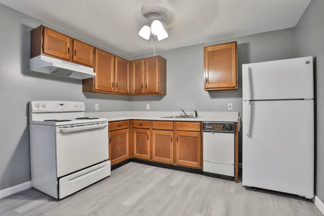 $155,000 | 12 East Side Drive, Unit 12, Concord, NH 03301