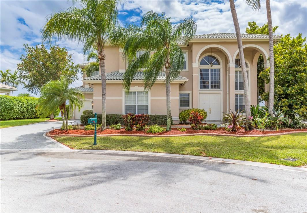 4185 Southwest 186th Way Miramar, FL 33029 - Photo 70 of 92 a front view of house with yard and green space