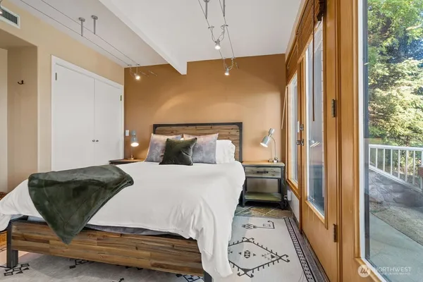 $1,199,000 | 4706 Scenic Drive, Yakima, WA 98908