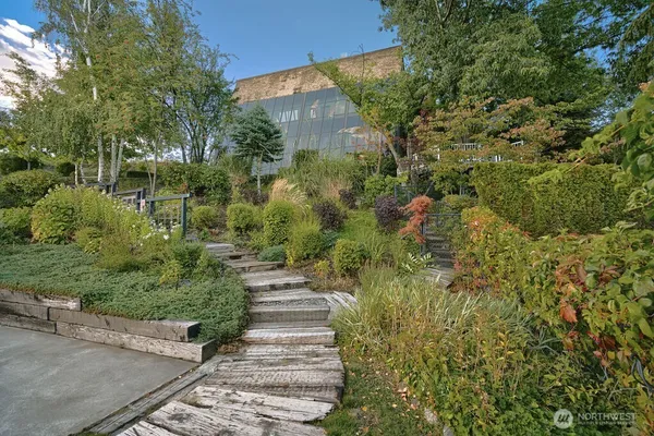 $1,199,000 | 4706 Scenic Drive, Yakima, WA 98908