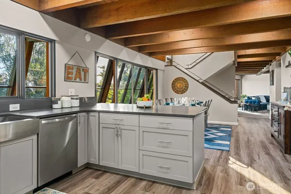 $1,199,000 | 4706 Scenic Drive, Yakima, WA 98908