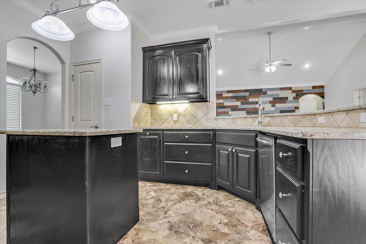 1802 County Road 7570 Lubbock, TX 79423 - Photo 11 of 43 Photo 11