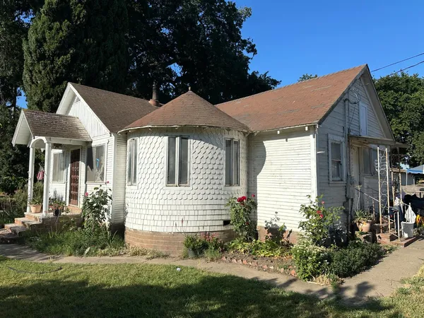 $2,999,000 | 27925 Thornton Road, Thornton, CA 95632