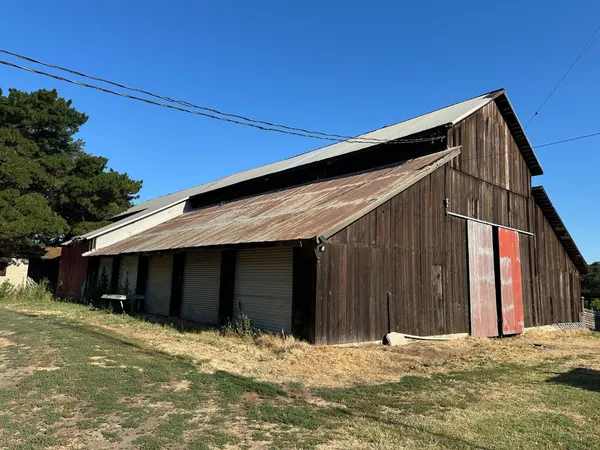 $2,999,000 | 27925 Thornton Road, Thornton, CA 95632