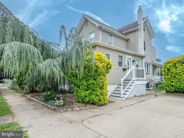 $335,000 | 265 Lafayette Avenue, Hamilton, NJ 08610