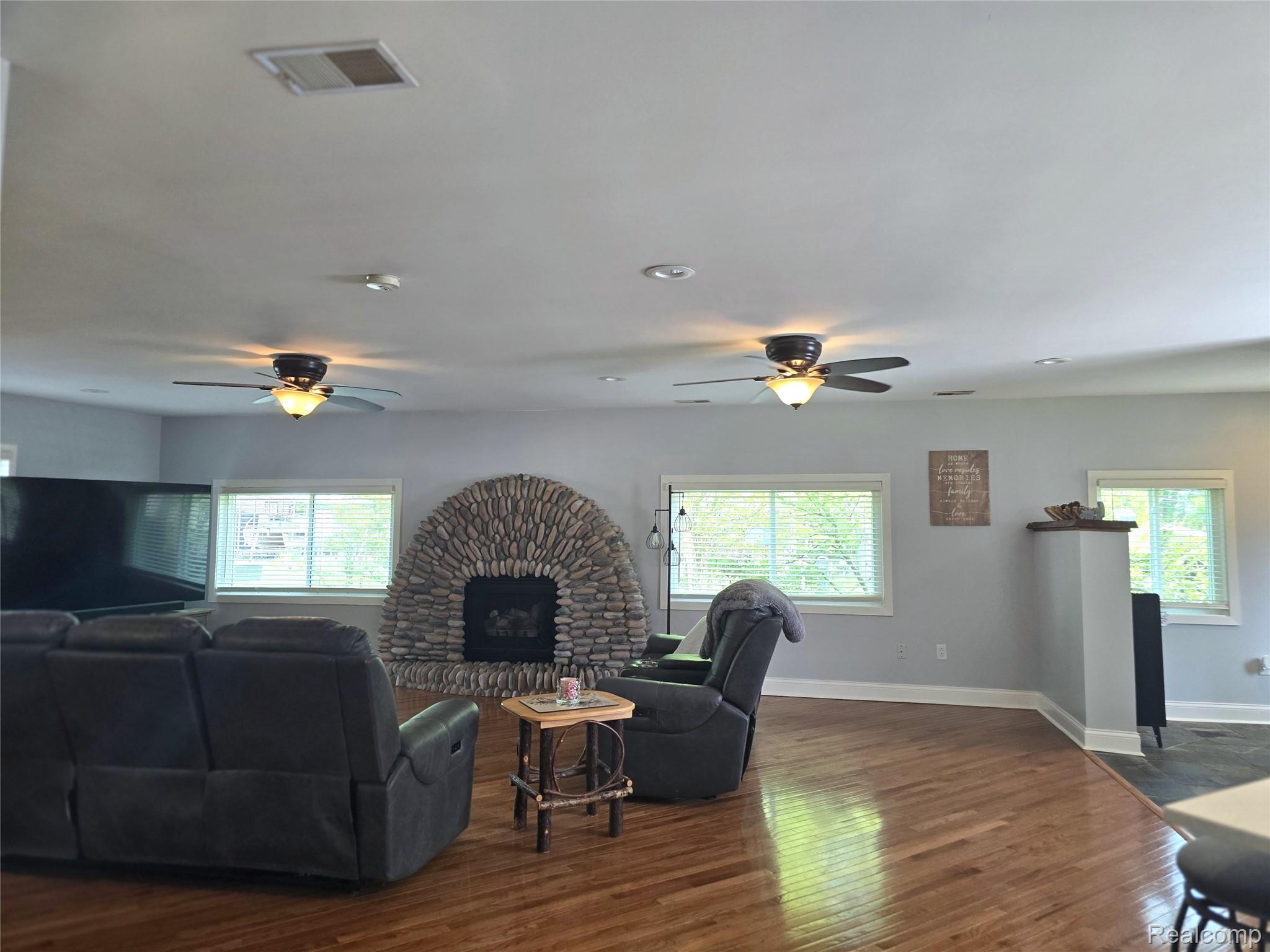 135 North Haven Street Novi, MI 48377 - Photo 4 of 36 20260526_111654.jpg