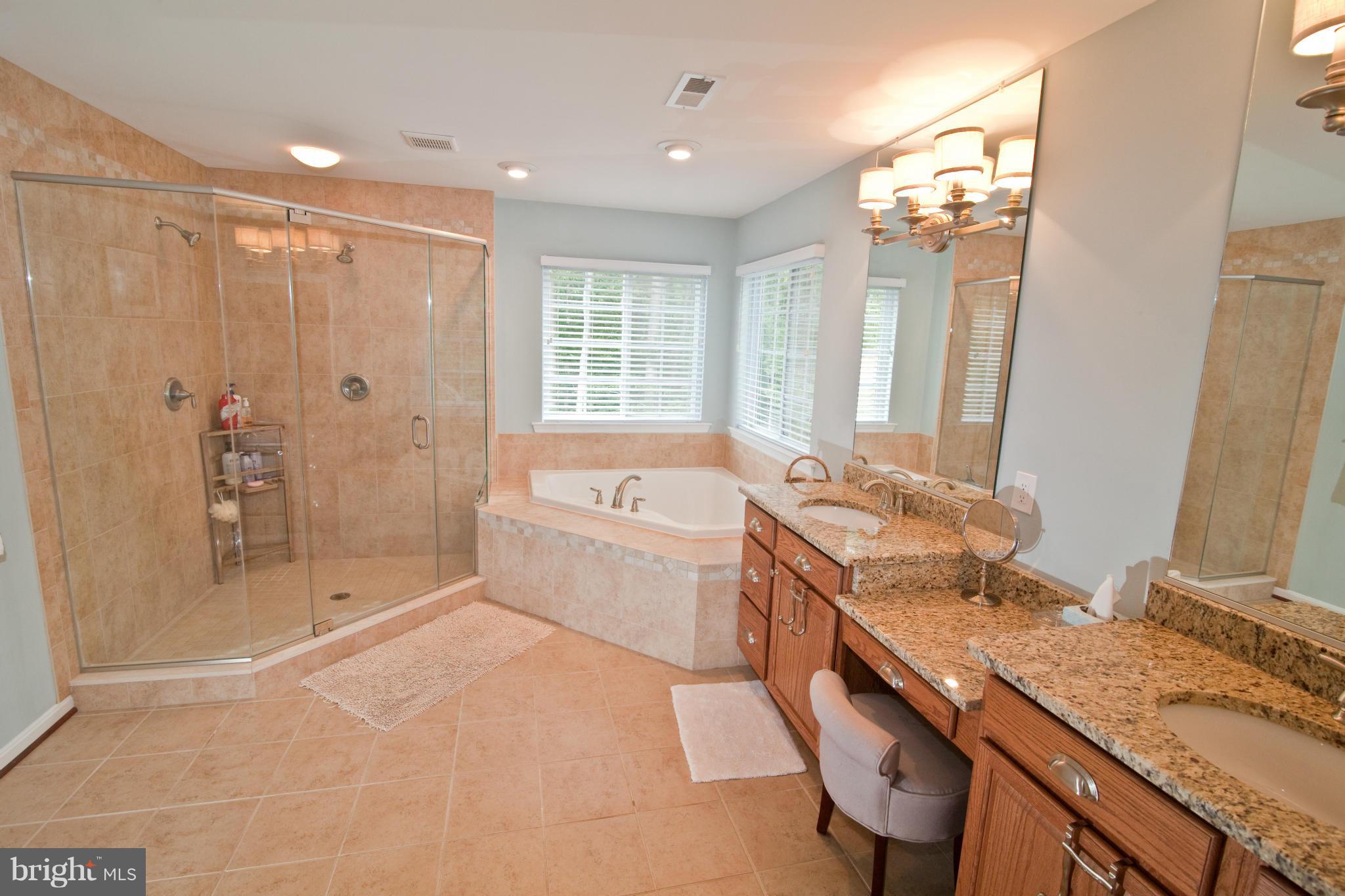 2018 Baythorne Road Prince Frederick, MD 20678 - Photo 22 of 29 Bath (Master)