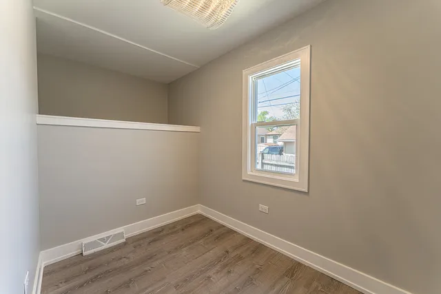 $2,350 | 2330 121st Street, Blue Island, IL 60406