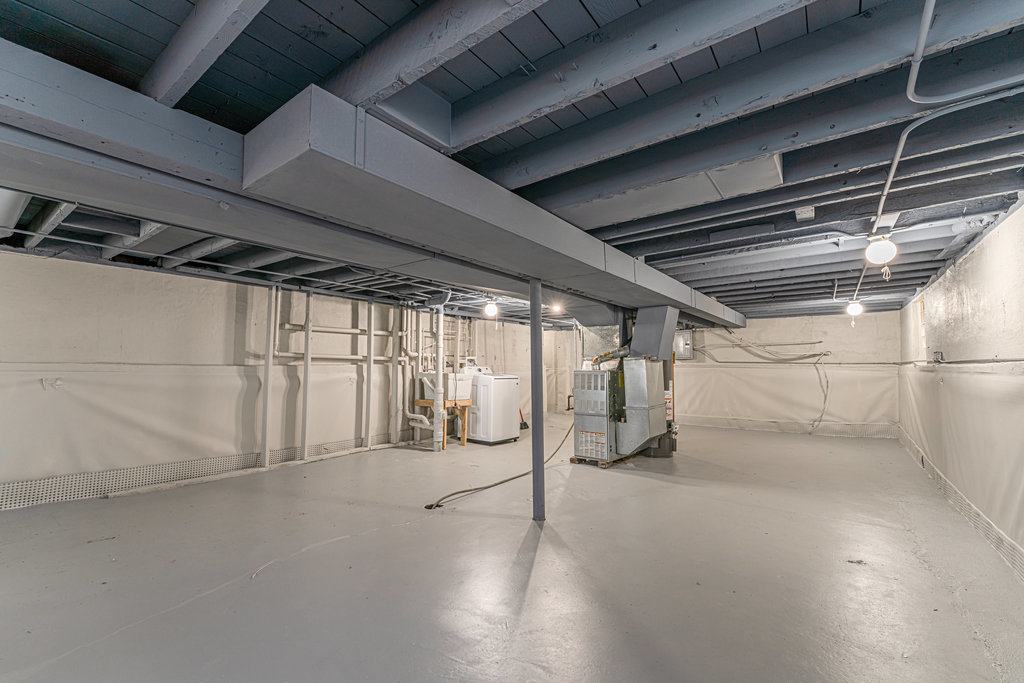 2330 121st Street Blue Island, IL 60406 - Photo 18 of 33 a view of empty room with wooden floor