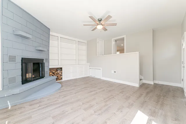 $2,350 | 2330 121st Street, Blue Island, IL 60406