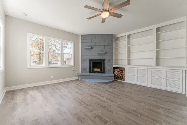 $2,350 | 2330 121st Street, Blue Island, IL 60406