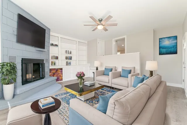 $2,350 | 2330 121st Street, Blue Island, IL 60406