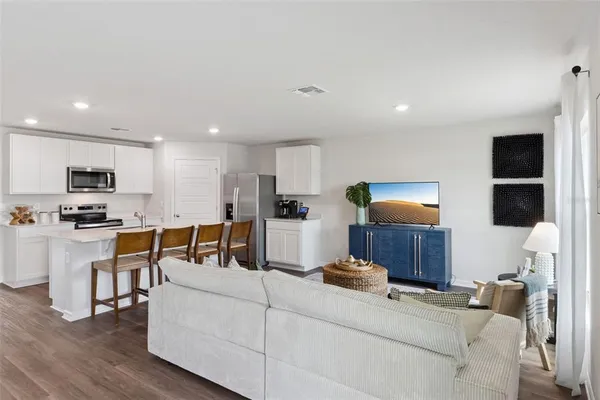 $312,990 | 1080 Bear Hammock Drive, Umatilla, FL 32784