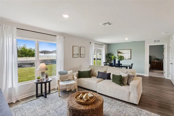 $312,990 | 1080 Bear Hammock Drive, Umatilla, FL 32784