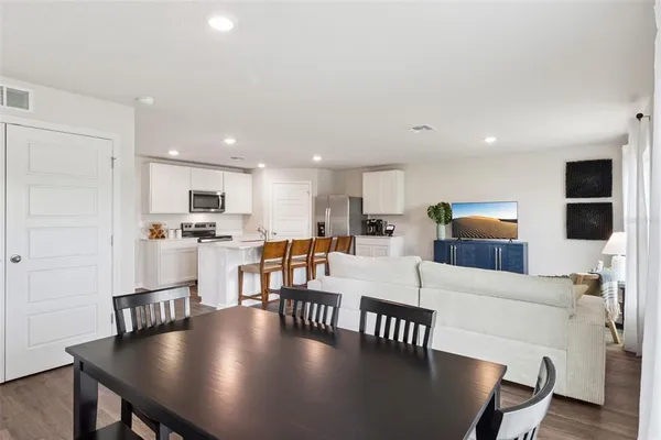 $312,990 | 1080 Bear Hammock Drive, Umatilla, FL 32784