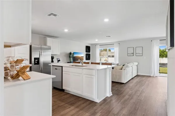 $312,990 | 1080 Bear Hammock Drive, Umatilla, FL 32784