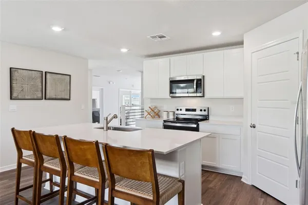 $312,990 | 1080 Bear Hammock Drive, Umatilla, FL 32784